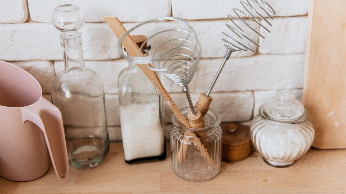 Decorate a Festive Table Without Spending a Fortune